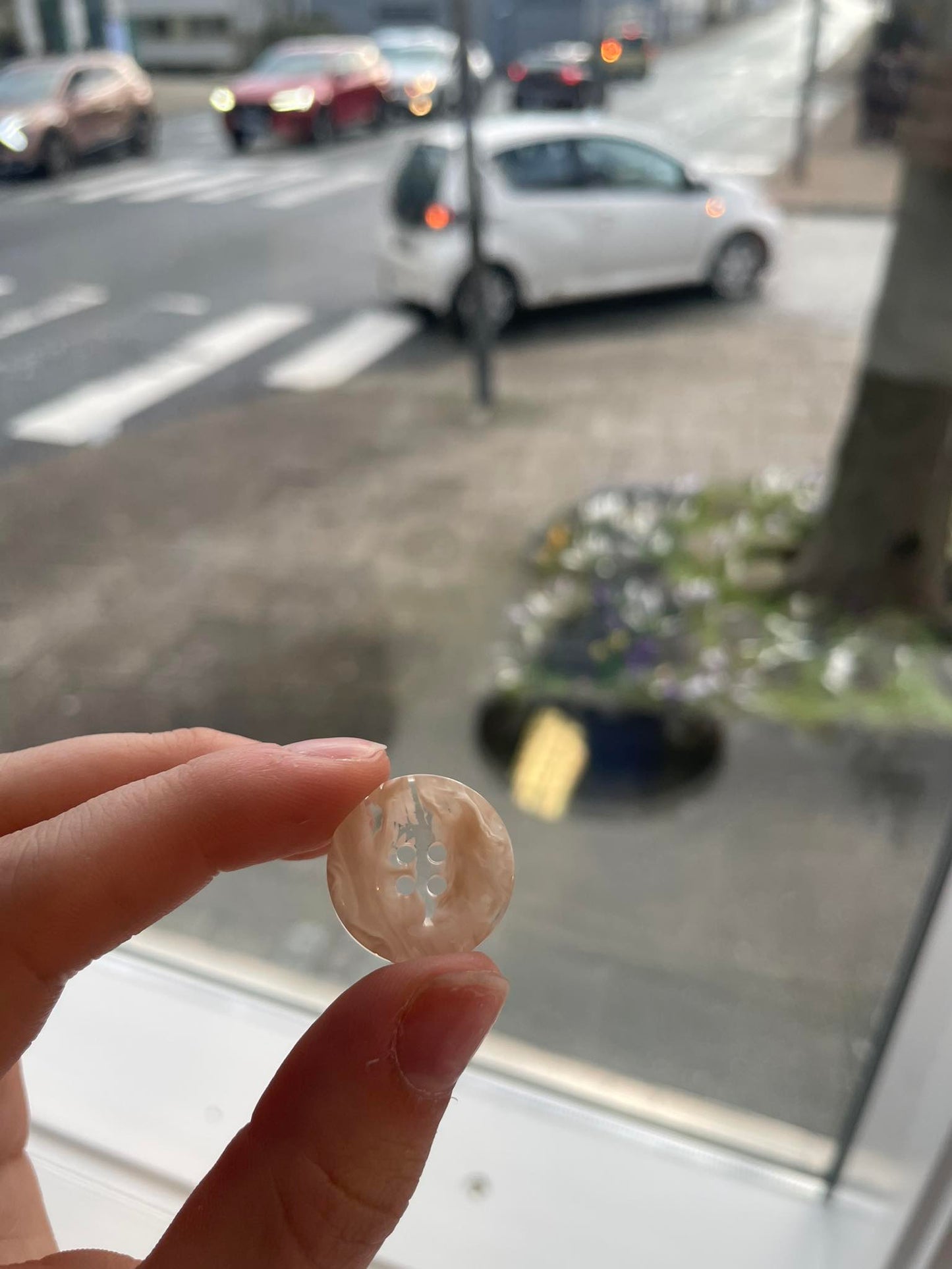 Knappur við marmor mynstri