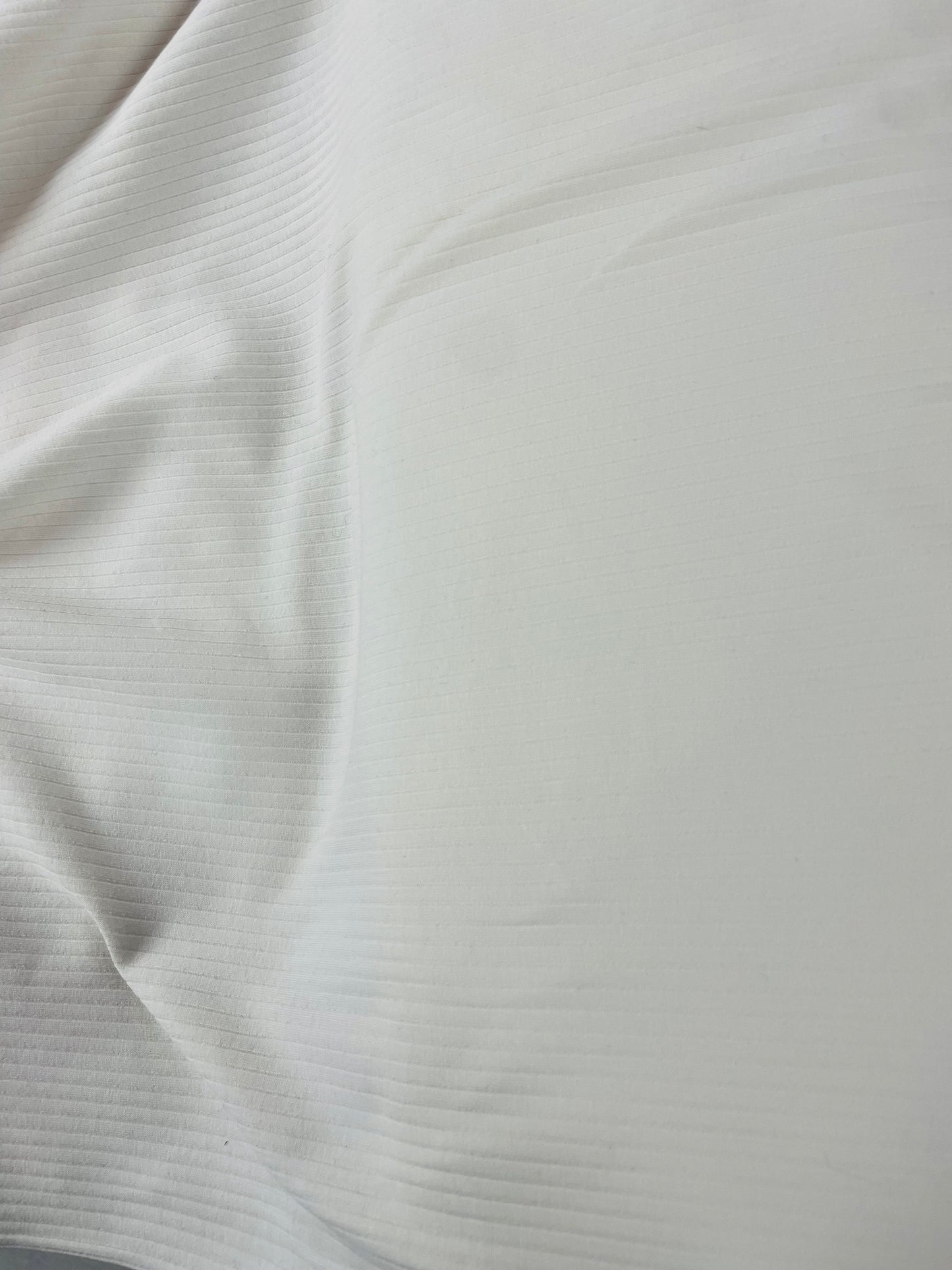 Hvítt rib jersey