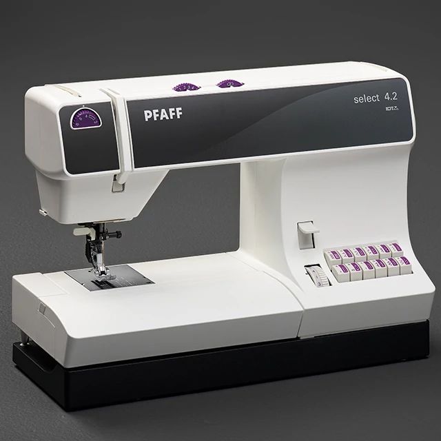 PFAFF Select 4,2